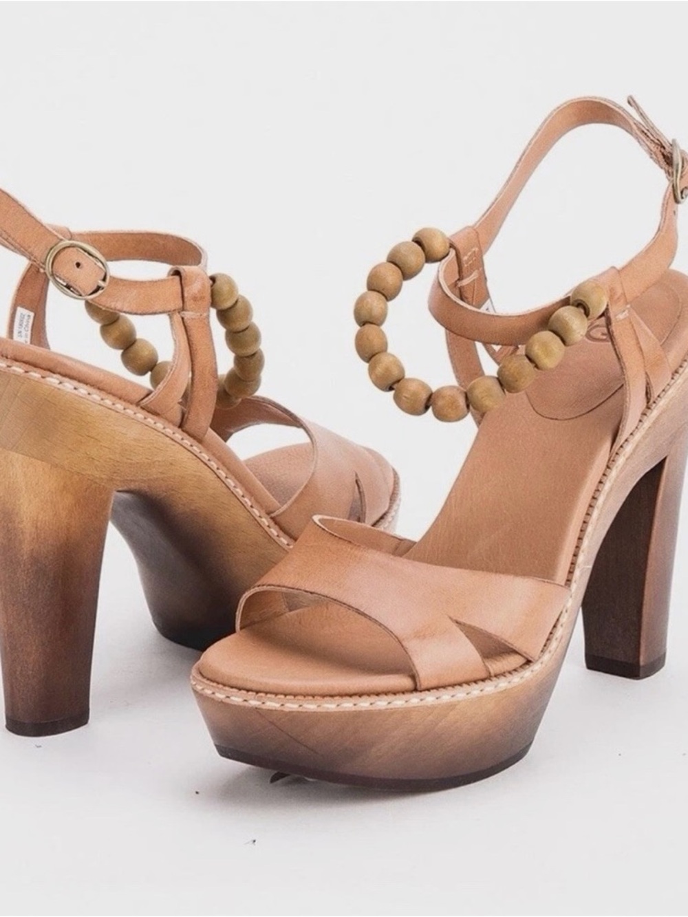 Deadstock UGG Australia Naima Ombré tan platform beaded sandals